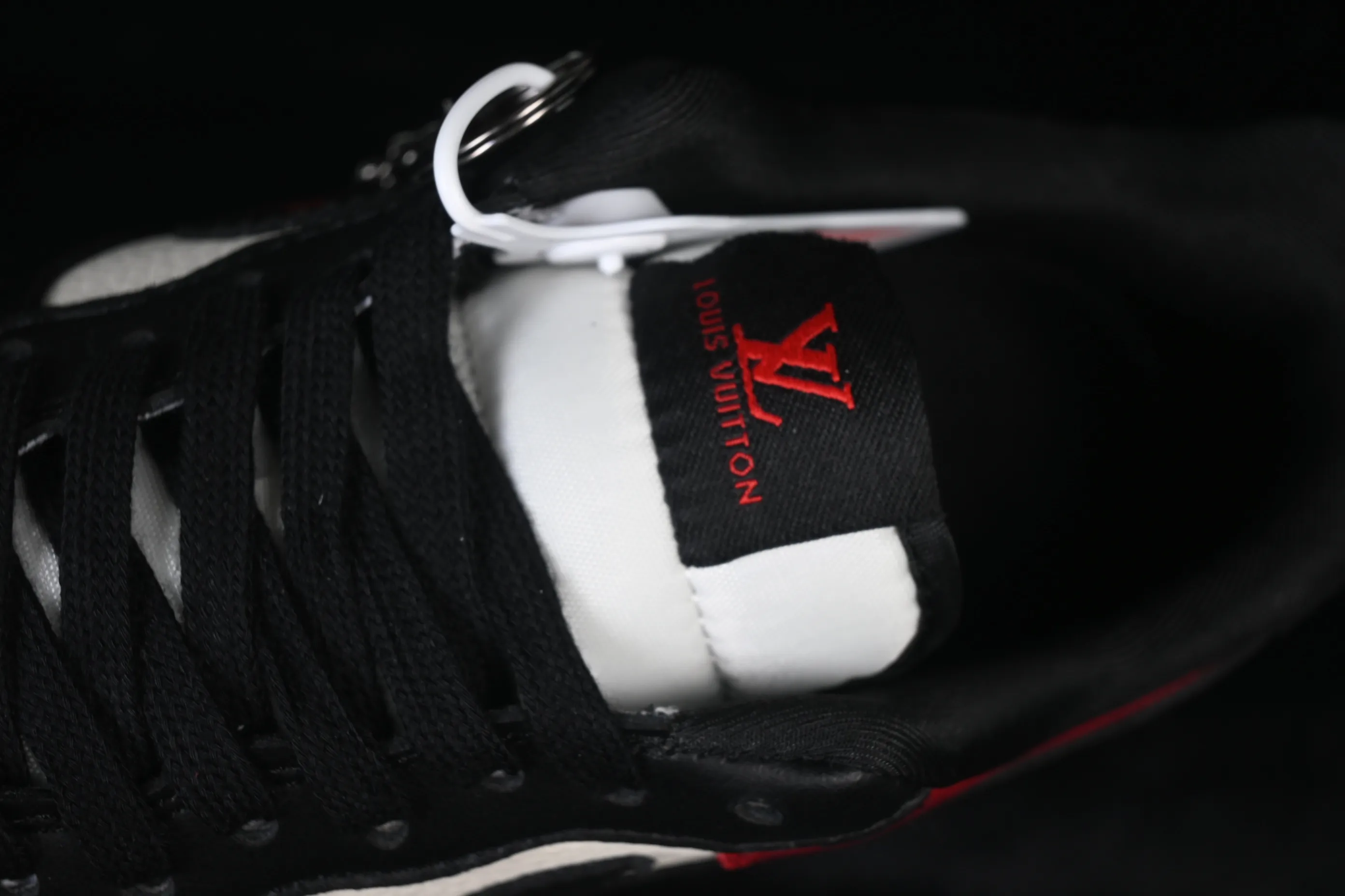 All categories Nk Air Force 1 Air Force series Nk Air Force 1 Low Air Force low-top Nike Air Force 1'07 Low limited edition red and black color matching Air Force 1 low-top casual sneakers KD1688-007